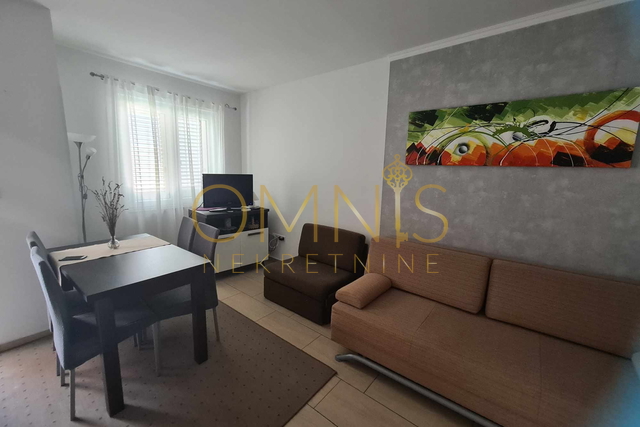 Pag, Metajna, apartman 42 m2, 1SKL s balkonom